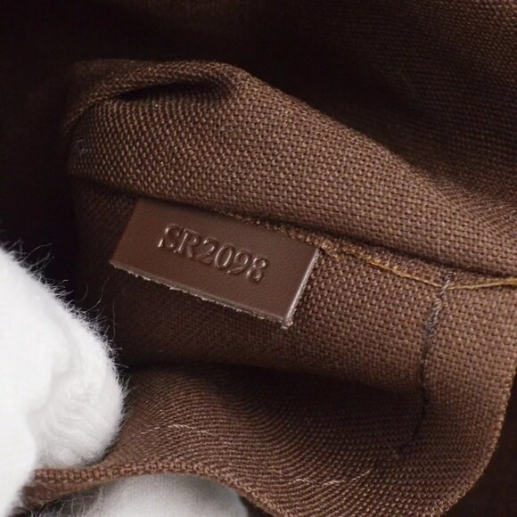 Louis Vuitton Damier Brooklyn MM Shoulder Bag - Picture 8 of 9